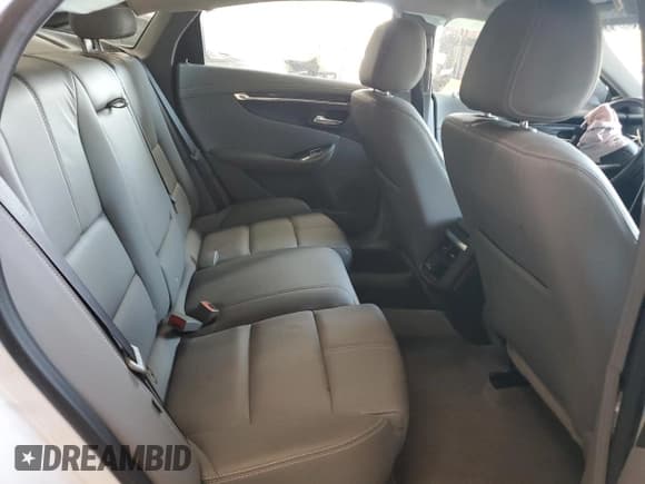 ✅ 2018 Chevrolet Impala LT • VIN: 2G1105S34J9171813 • Лот: 71156074. Опубликован ранее на Copart с пробегом 48 496 миль. Бесплатный доступ к архиву аукционных продаж из США и подробный отчёт об истории автомобиля на DreamBid. Изображение 10.