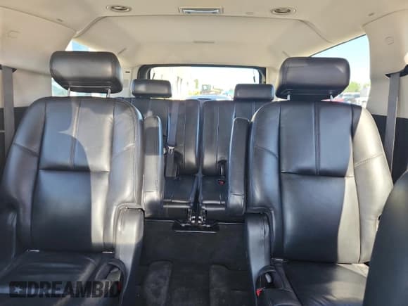 ✅ 2007 GMC Yukon XL • VIN: 1GKFK66827J400297 • Lot: 83993515. Wystawiony na Copart z przebiegiem 228 441 mil. Bezpłatny archiwum sprzedaży aukcyjnych z USA i szczegółowy raport historii pojazdu na DreamBid. Zdjęcie 10.