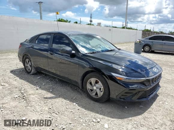 2025 Hyundai Elantra SE с VIN KMHLL4DGXSU907798, выставлен на аукционе Copart как лот 81118145 с пробегом 9 821 миль миль и Списание • Salvage title. История ставок и продаж доступна на DreamBid. Изображение 4.