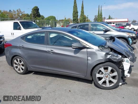 2011 Hyundai Elantra GLS с VIN 5NPDH4AE7BH075151, выставлен на аукционе IAAI как лот 43345354 с пробегом 129 278 миль миль и . История ставок и продаж доступна на DreamBid. Изображение 14.