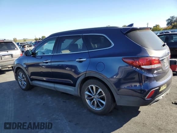 ✅ 2017 Hyundai Santa Fe SE • VIN: KM8SM4HF2HU181678 • Лот: 90695935. Опубликован ранее на Copart с пробегом 187 665 миль. Бесплатный доступ к архиву аукционных продаж из США и подробный отчёт об истории автомобиля на DreamBid. Изображение 2.