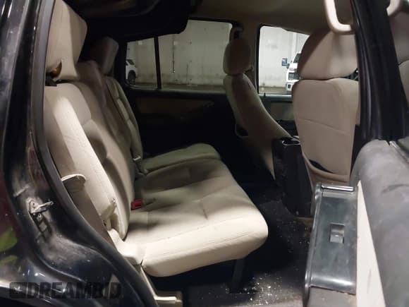 ✅ 2008 Ford Explorer XLT • VIN: 1FMEU73838UB12165 • Lot: 42457812. Wystawiony na IAAI z przebiegiem 221 905 mil. Bezpłatny archiwum sprzedaży aukcyjnych z USA i szczegółowy raport historii pojazdu na DreamBid. Zdjęcie 8.