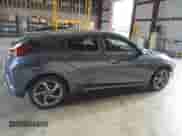 2020 Hyundai Veloster 2.0 z VIN KMHTG6AF9LU032050, wystawiony jako Copart lot #80888004 z przebiegiem 120 643 mil mil oraz Czysty tytuł • Clean title. Historia ofert i sprzedaży dostępna na DreamBid. Obrazek 3.