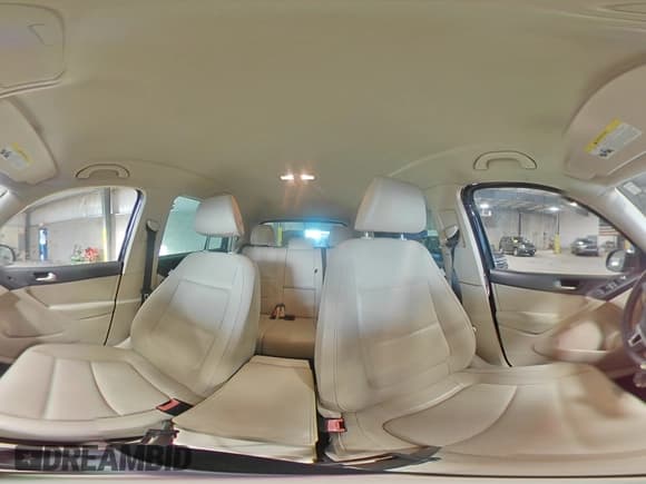 ✅ 2014 Volkswagen Tiguan S • VIN: WVGBV3AX0EW567736 • Лот: 93386955. Опубликован ранее на Copart с пробегом 127 867 миль. Бесплатный доступ к архиву аукционных продаж из США и подробный отчёт об истории автомобиля на DreamBid. Изображение 15.