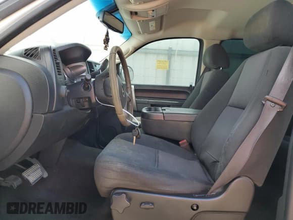 ✅ 2011 Chevrolet Silverado 1500 LT • VIN: 3GCPCSE00BG346087 • Lot: 73603744. Listed on Copart with 235,374 mi. Free auction sales archive from the USA and detailed vehicle history report at DreamBid. Image 7.