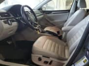 ✅ 2017 Volkswagen Passat SEL Premium • VIN: 1VWCT7A31HC020979 • Lot: 89916015. Wystawiony na Copart z przebiegiem 115 744 mil. Bezpłatny archiwum sprzedaży aukcyjnych z USA i szczegółowy raport historii pojazdu na DreamBid. Zdjęcie 7.