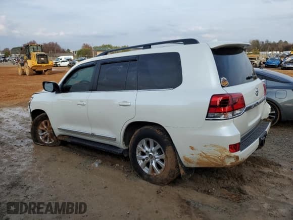 ✅ 2019 Toyota Land Cruiser • VIN: JTMCY7AJ9K4079119 • Lot: 84321324. Listed on Copart with 68,341 mi. Free auction sales archive from the USA and detailed vehicle history report at DreamBid. Image 2.