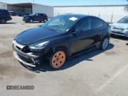 ✅ 2023 Tesla Model Y Long Range • VIN: 7SAYGAEE6PF904152 • Lot: 42820396. Wystawiony na IAAI z przebiegiem 31 103 mil. Bezpłatny archiwum sprzedaży aukcyjnych z USA i szczegółowy raport historii pojazdu na DreamBid. Zdjęcie 22.