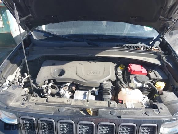 ✅ 2019 Jeep Renegade Trailhawk • VIN: ZACNJBC16KPK43700 • Lot: 43579724. Listed on IAAI with 55,372 mi. Free auction sales archive from the USA and detailed vehicle history report at DreamBid. Image 10.