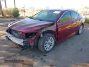 ✅ 2022 Toyota Camry LE • VIN: 4T1C11AK5NU051070 • Lot: 43518686. Wystawiony na IAAI z przebiegiem 33 984 mil. Bezpłatny archiwum sprzedaży aukcyjnych z USA i szczegółowy raport historii pojazdu na DreamBid. Zdjęcie 2.