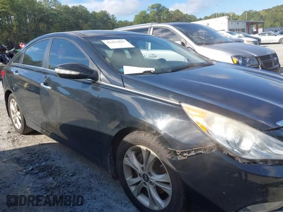 ✅ 2013 Hyundai Sonata SE • VIN: 5NPEC4AC0DH524576 • Lot: 43313417. Listed on IAAI with 144,459 mi. Free auction sales archive from the USA and detailed vehicle history report at DreamBid. Image 13.