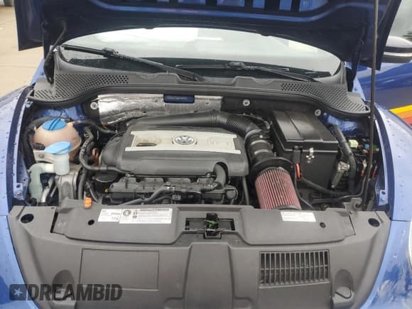 ✅ 2012 Volkswagen Beetle Turbo • VIN: 3VW467AT5CM638809 • Lot: 42114865. Wystawiony na Copart z przebiegiem 94 703 mil. Bezpłatny archiwum sprzedaży aukcyjnych z USA i szczegółowy raport historii pojazdu na DreamBid. Zdjęcie 13.