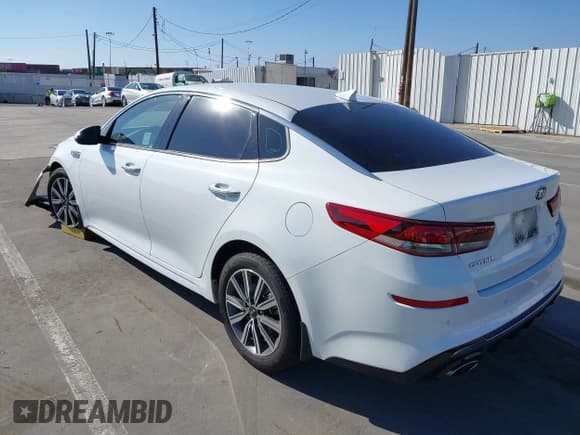 ✅ 2020 Kia Optima EX Premium • VIN: 5XXGU4L12LG398037 • Lot: 43347164. Wystawiony na IAAI z przebiegiem 116 750 mil. Bezpłatny archiwum sprzedaży aukcyjnych z USA i szczegółowy raport historii pojazdu na DreamBid. Zdjęcie 3.