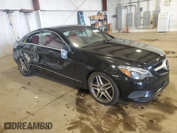 ✅ 2015 Mercedes-Benz E 400 • VIN: WDDKJ6HB3FF295363 • Lot: 57571935. Wystawiony na Copart z przebiegiem Nie podano. Bezpłatny archiwum sprzedaży aukcyjnych z USA i szczegółowy raport historii pojazdu na DreamBid. Zdjęcie 4.