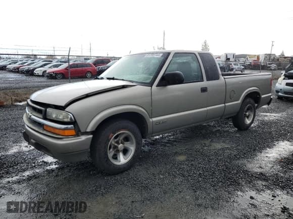 ✅ 2001 Chevrolet S-10 LS • VIN: 1GCCS19W118200019 • Лот: 81200744. Опубликован ранее на Copart с пробегом 195 805 миль. Бесплатный доступ к архиву аукционных продаж из США и подробный отчёт об истории автомобиля на DreamBid. Изображение 1.
