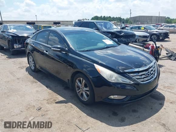 2011 Hyundai Sonata Limited z VIN 5NPEC4ACXBH144027, wystawiony jako IAAI lot #42901527 z przebiegiem 104 465 mil mil oraz . Historia ofert i sprzedaży dostępna na DreamBid. Obrazek 1.