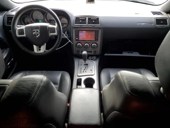 ✅ 2012 Dodge Challenger R/T Classic • VIN: 2C3CDYBT6CH294189 • Lot: 79503804. Wystawiony na Copart z przebiegiem 130 120 mil. Bezpłatny archiwum sprzedaży aukcyjnych z USA i szczegółowy raport historii pojazdu na DreamBid. Zdjęcie 8.