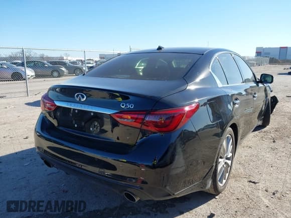 ✅ 2023 Infiniti Q50 Luxe • VIN: JN1EV7BP6PM511468 • Lot: 41211898. Wystawiony na IAAI z przebiegiem 24 157 mil. Bezpłatny archiwum sprzedaży aukcyjnych z USA i szczegółowy raport historii pojazdu na DreamBid. Zdjęcie 4.