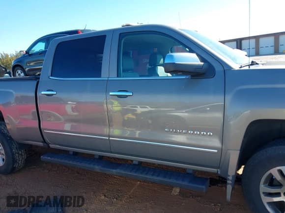 ✅ 2017 Chevrolet Silverado 1500 LTZ • VIN: 1GCUKSEC4HF118457 • Lot: 41320193. Listed on IAAI with 98,306 mi. Free auction sales archive from the USA and detailed vehicle history report at DreamBid. Image 13.