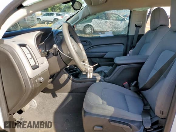 ✅ 2021 Chevrolet Colorado 2WD Work Truck • VIN: 1GCGSBEN1M1265387 • Lot: 82262595. Wystawiony na Copart z przebiegiem 95 796 mil. Bezpłatny archiwum sprzedaży aukcyjnych z USA i szczegółowy raport historii pojazdu na DreamBid. Zdjęcie 7.