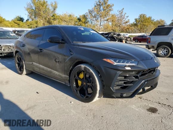 ✅ 2019 Lamborghini Urus • VIN: ZPBUA1ZL5KLA05920 • Lot: 77093634. Listed on Copart with 56,532 mi. Free auction sales archive from the USA and detailed vehicle history report at DreamBid. Image 4.