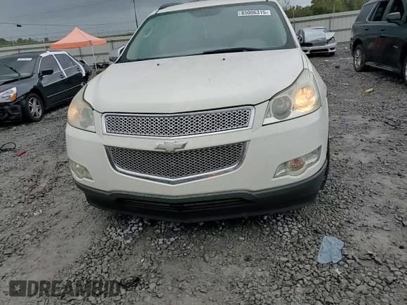 ✅ 2011 Chevrolet Traverse LS • VIN: 1GNKREED8BJ352772 • Lot: 85006315. Wystawiony na Copart z przebiegiem 235 235 mil. Bezpłatny archiwum sprzedaży aukcyjnych z USA i szczegółowy raport historii pojazdu na DreamBid. Zdjęcie 14.