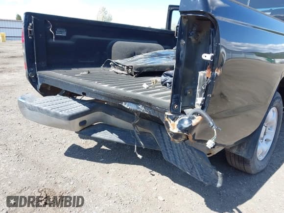 ✅ 2000 Nissan Frontier XE • VIN: 1N6DD26S8YC390900 • Lot: 39158710. Listed on IAAI with 235,840 mi. Free auction sales archive from the USA and detailed vehicle history report at DreamBid. Image 13.