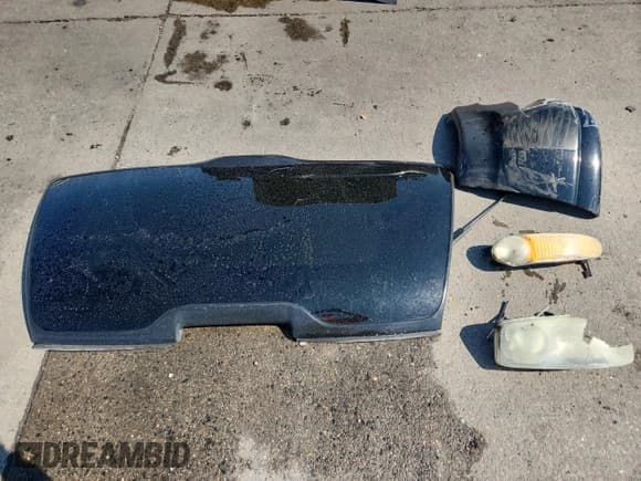 ✅ 2002 GMC Yukon Denali • VIN: 1GKEK63UX2J278097 • Lot: 71260645. Listed on Copart with 244,819 mi. Free auction sales archive from the USA and detailed vehicle history report at DreamBid. Image 13.