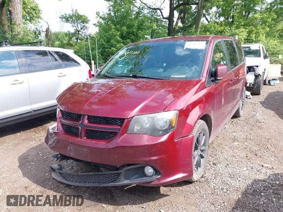 ✅ 2020 Dodge Grand Caravan GT • VIN: 2C4RDGEG7LR189234 • Lot: 42447388. Wystawiony na IAAI z przebiegiem 198 565 mil. Bezpłatny archiwum sprzedaży aukcyjnych z USA i szczegółowy raport historii pojazdu na DreamBid. Zdjęcie 2.