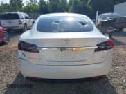 ✅ 2017 Tesla Model S 100D • VIN: 5YJSA1E27HF188034 • Lot: 42879858. Wystawiony na IAAI z przebiegiem Nie podano. Bezpłatny archiwum sprzedaży aukcyjnych z USA i szczegółowy raport historii pojazdu na DreamBid. Zdjęcie 16.