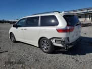 ✅ 2018 Toyota Sienna XLE Auto Access Seat • VIN: 5TDYZ3DC3JS959776 • Lot: 89502375. Wystawiony na Copart z przebiegiem 69 053 mil. Bezpłatny archiwum sprzedaży aukcyjnych z USA i szczegółowy raport historii pojazdu na DreamBid. Zdjęcie 2.