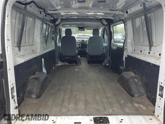✅ 2019 Ford Transit • VIN: 1FTYR1YMXKKB37492 • Lot: 56231695. Listed on Copart with Not provided. Free auction sales archive from the USA and detailed vehicle history report at DreamBid. Image 11.
