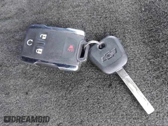 ✅ 2016 Chevrolet Silverado 2500HD LTZ • VIN: 1GC1KWE87GF114035 • Lot: 42254348. Listed on IAAI with Not provided. Free auction sales archive from the USA and detailed vehicle history report at DreamBid. Image 11.