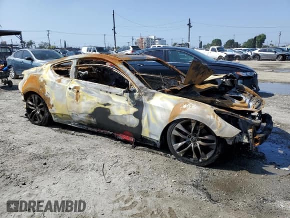 ✅ 2016 Hyundai Genesis Coupe Ultimate • VIN: KMHHU6KJ5GU132816 • Lot: 49456715. Wystawiony na Copart z przebiegiem Nie podano. Bezpłatny archiwum sprzedaży aukcyjnych z USA i szczegółowy raport historii pojazdu na DreamBid. Zdjęcie 4.