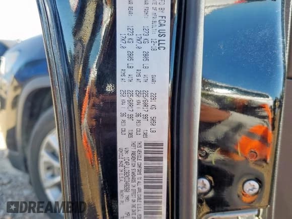 ✅ 2019 Jeep Cherokee Latitude • VIN: 1C4PJLCB2KD348260 • Lot: 90700975. Wystawiony na Copart z przebiegiem 118 193 mil. Bezpłatny archiwum sprzedaży aukcyjnych z USA i szczegółowy raport historii pojazdu na DreamBid. Zdjęcie 14.