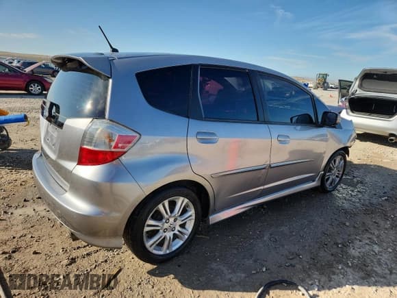 ✅ 2009 Honda Fit Sport • VIN: JHMGE88669S018462 • Lot: 90663485. Listed on Copart with 169,271 mi. Free auction sales archive from the USA and detailed vehicle history report at DreamBid. Image 3.