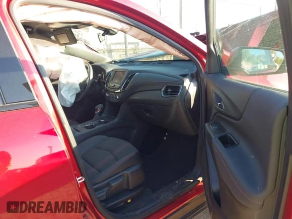 ✅ 2024 Chevrolet Equinox RS • VIN: 3GNAXMEG3RL322295 • Lot: 43430112. Wystawiony na IAAI z przebiegiem 12 876 mil. Bezpłatny archiwum sprzedaży aukcyjnych z USA i szczegółowy raport historii pojazdu na DreamBid. Zdjęcie 5.