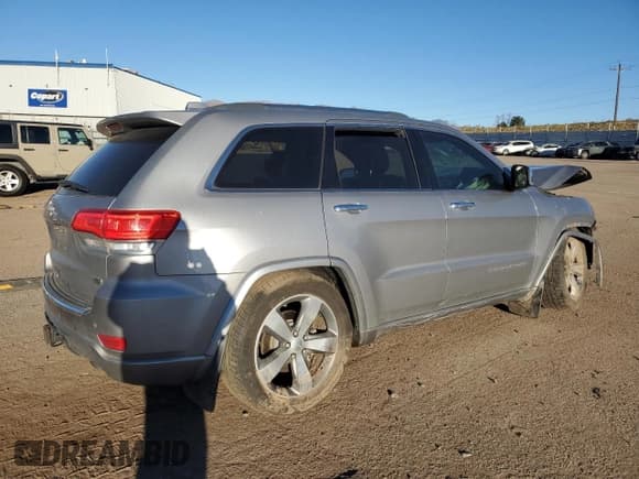 ✅ 2015 Jeep Grand Cherokee Overland • VIN: 1C4RJFCG9FC700252 • Lot: 82623995. Wystawiony na Copart z przebiegiem Nie podano. Bezpłatny archiwum sprzedaży aukcyjnych z USA i szczegółowy raport historii pojazdu na DreamBid. Zdjęcie 3.