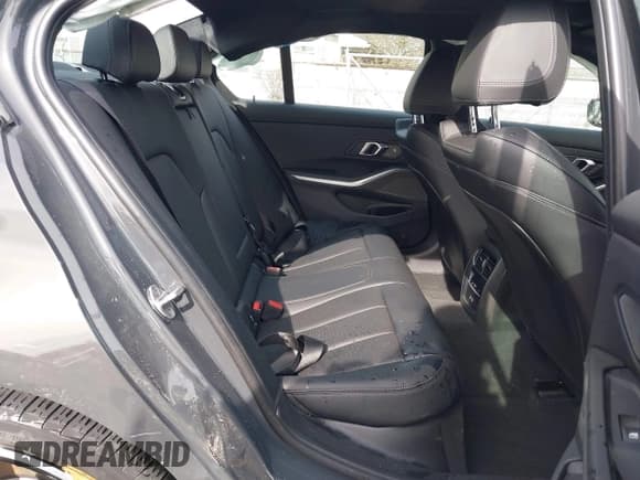 ✅ 2024 BMW 3 Series M340i xDrive • VIN: 3MW49FF00R8D98781 • Lot: 41647711. Wystawiony na IAAI z przebiegiem 8 662 mil. Bezpłatny archiwum sprzedaży aukcyjnych z USA i szczegółowy raport historii pojazdu na DreamBid. Zdjęcie 8.