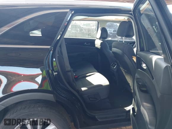 ✅ 2016 Kia Sorento LX • VIN: 5XYPG4A30GG113784 • Лот: 43384685. Опубликован ранее на IAAI с пробегом 108 660 миль. Бесплатный доступ к архиву аукционных продаж из США и подробный отчёт об истории автомобиля на DreamBid. Изображение 8.