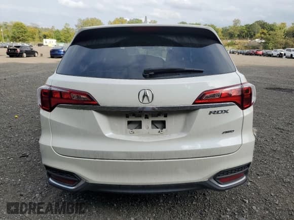 ✅ 2018 Acura RDX Technology • VIN: 5J8TB4H59JL002930 • Lot: 81763515. Wystawiony na Copart z przebiegiem 82 213 mil. Bezpłatny archiwum sprzedaży aukcyjnych z USA i szczegółowy raport historii pojazdu na DreamBid. Zdjęcie 6.
