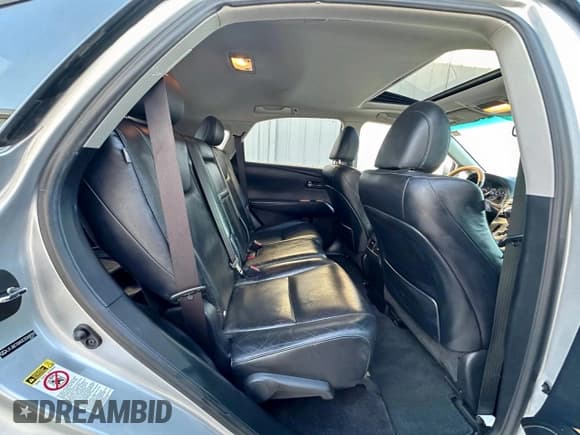 ✅ 2014 Lexus RX 450h • VIN: JTJBC1BA0E2068092 • Lot: 92743165. Wystawiony na Copart z przebiegiem 213 784 mil. Bezpłatny archiwum sprzedaży aukcyjnych z USA i szczegółowy raport historii pojazdu na DreamBid. Zdjęcie 6.