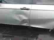 2022 Toyota Camry SE z VIN 4T1T11AK1NU064964, wystawiony jako IAAI lot #42921035 z przebiegiem 107 000 mil mil oraz . Historia ofert i sprzedaży dostępna na DreamBid. Obrazek 18.