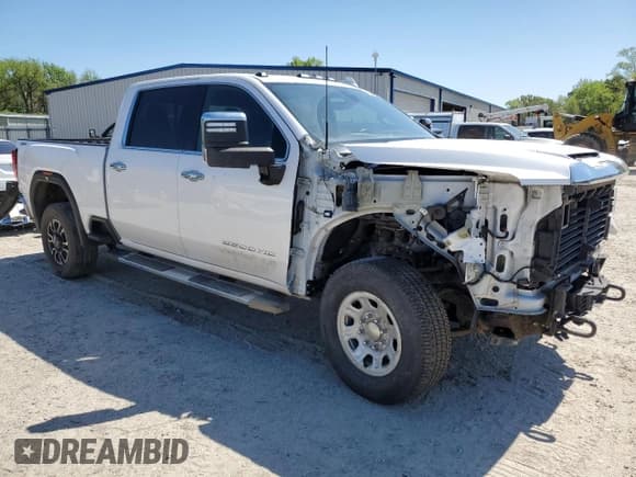 ✅ 2020 GMC Sierra 2500 • VIN: 1GT19NE71LF131890 • Lot: 52393195. Listed on Copart with 105,628 mi. Free auction sales archive from the USA and detailed vehicle history report at DreamBid. Image 4.