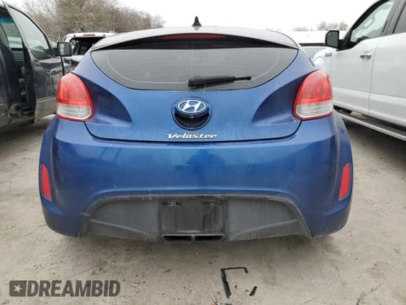 2016 Hyundai Veloster z VIN KMHTC6AD7GU283374, wystawiony jako Copart lot #39113943 z przebiegiem 86 274 mil mil oraz . Historia ofert i sprzedaży dostępna na DreamBid. Obrazek 6.