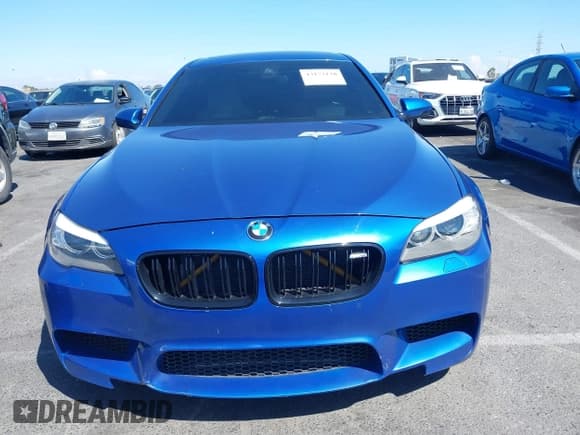 ✅ 2013 BMW M5 • VIN: WBSFV9C50DC772955 • Лот: 43172120. Опубликован ранее на IAAI с пробегом 65 093 миль. Бесплатный доступ к архиву аукционных продаж из США и подробный отчёт об истории автомобиля на DreamBid. Изображение 6.