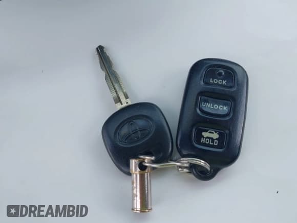 ✅ 2006 Toyota Camry SE • VIN: 4T1BA30K16U082214 • Lot: 42659101. Listed on IAAI with 155,441 mi. Free auction sales archive from the USA and detailed vehicle history report at DreamBid. Image 11.