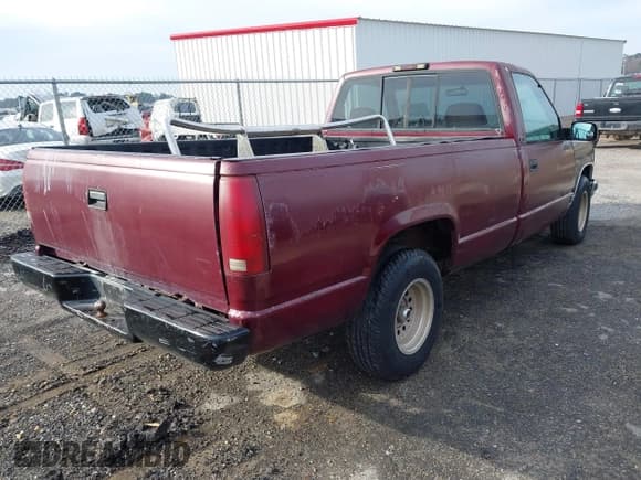 ✅ 1996 GMC Sierra 1500 • VIN: 1GTEC14W4TZ537164 • Лот: 43832032. Опубликован ранее на IAAI с пробегом 222 773 миль. Бесплатный доступ к архиву аукционных продаж из США и подробный отчёт об истории автомобиля на DreamBid. Изображение 4.