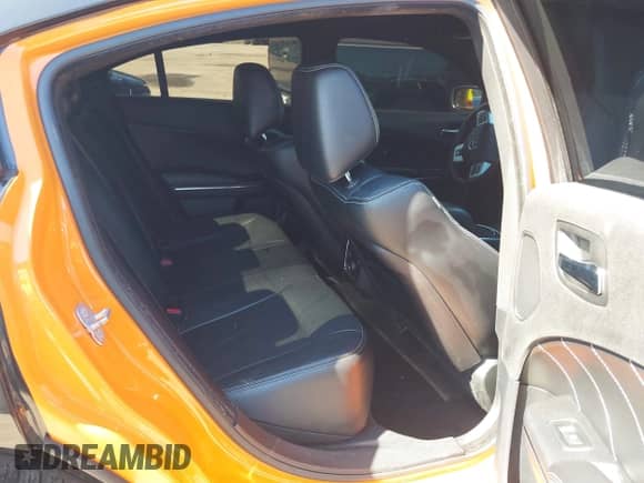 ✅ 2014 Dodge Charger RT • VIN: 2C3CDXCT3EH283596 • Lot: 43059244. Wystawiony na IAAI z przebiegiem 102 322 mil. Bezpłatny archiwum sprzedaży aukcyjnych z USA i szczegółowy raport historii pojazdu na DreamBid. Zdjęcie 8.