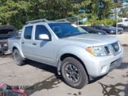 ✅ 2021 Nissan Frontier SV • VIN: 1N6ED0EB9MN708824 • Lot: 43363252. Wystawiony na IAAI z przebiegiem 37 516 mil. Bezpłatny archiwum sprzedaży aukcyjnych z USA i szczegółowy raport historii pojazdu na DreamBid. Zdjęcie 1.